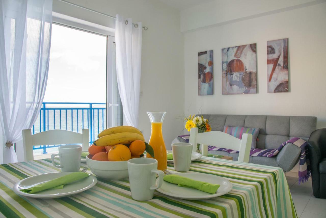 Sea View Apartment *