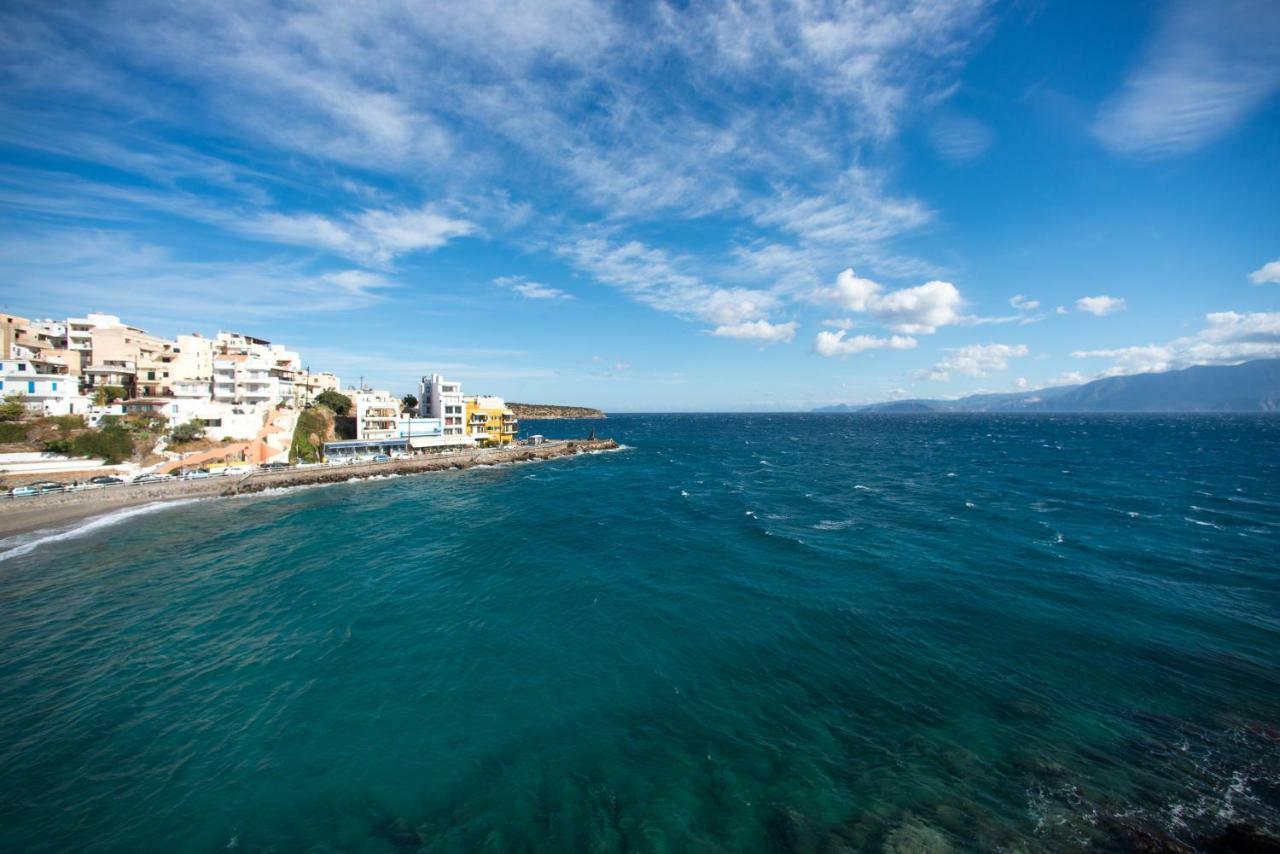 Sea View Apartment *