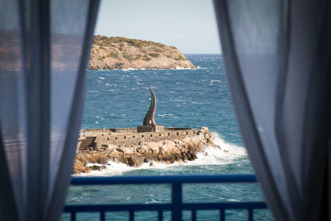Sea View Apartment *